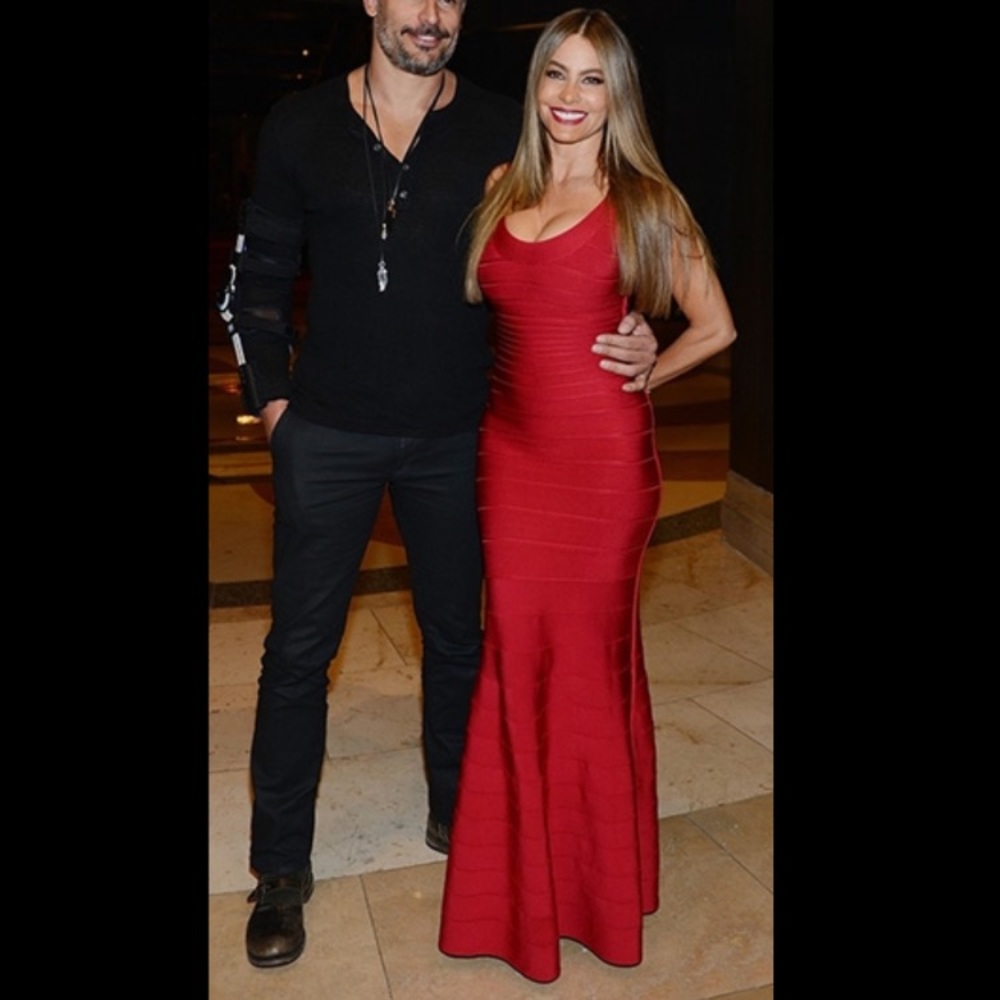 HERVE LEGER "Ellen" gown - Picture 2 of 10